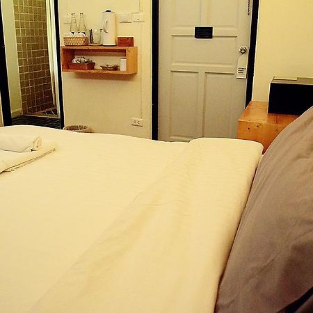 Early Bird Bed & Breakfast (Adults Only) Chiang Mai Buitenkant foto