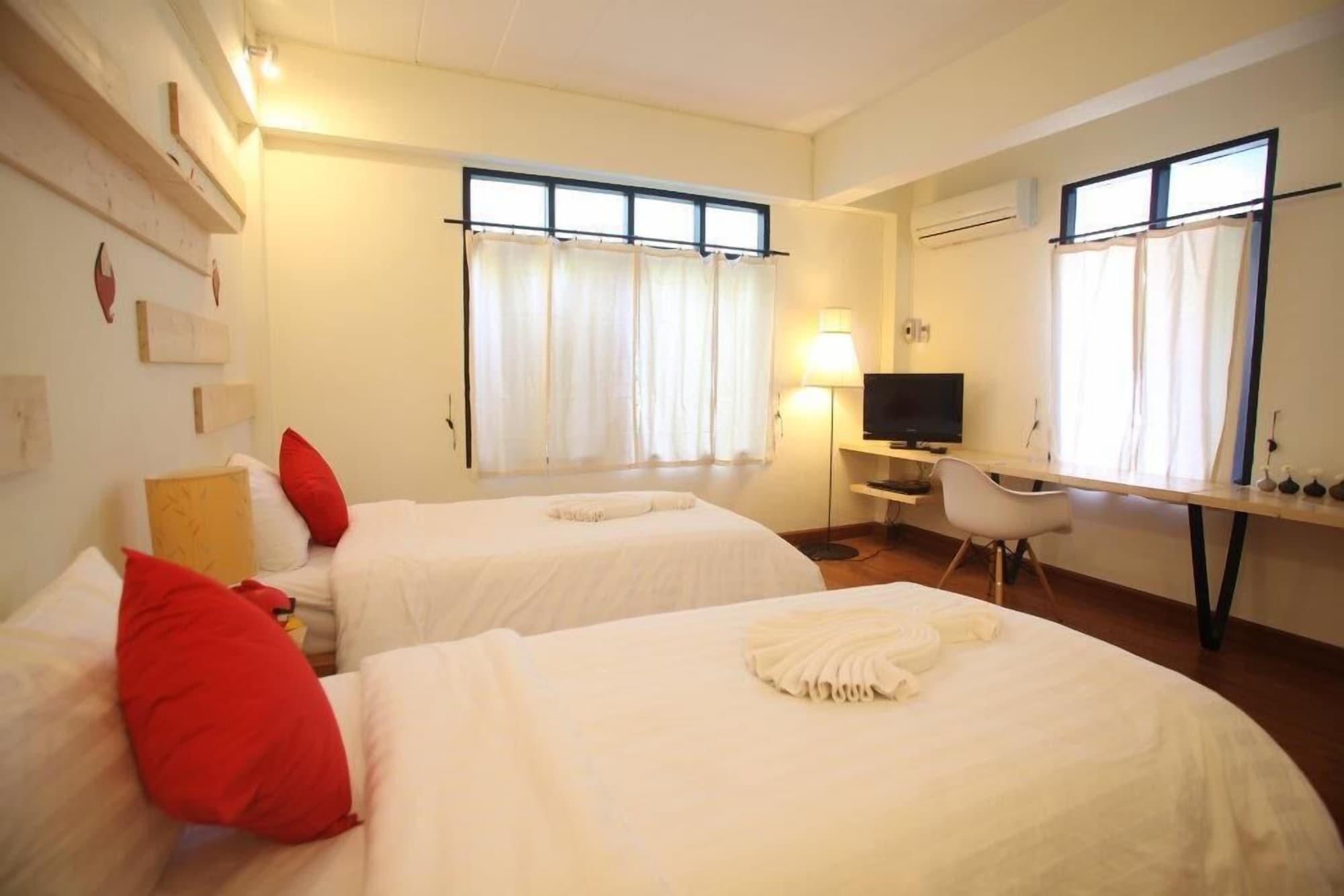 Early Bird Bed & Breakfast (Adults Only) Chiang Mai Buitenkant foto